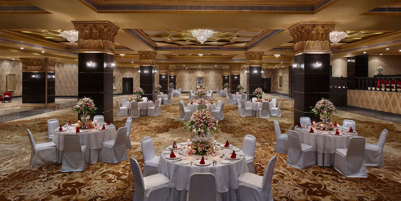Galaxy Hotel & Spa Gurgaon Esterno foto
