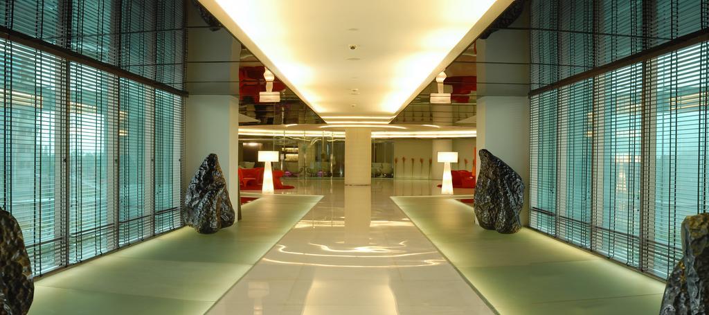 Galaxy Hotel & Spa Gurgaon Esterno foto