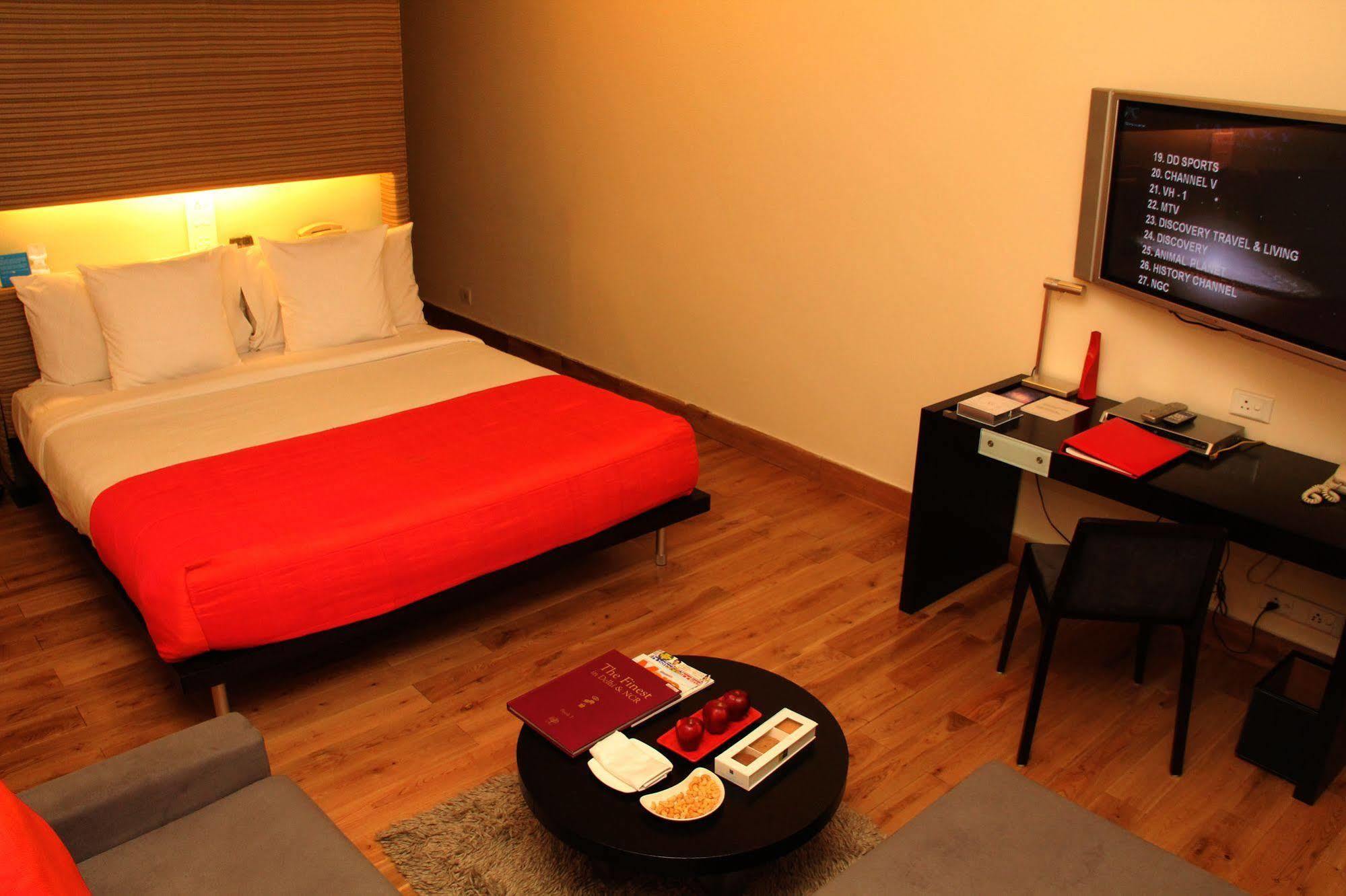 Galaxy Hotel & Spa Gurgaon Esterno foto
