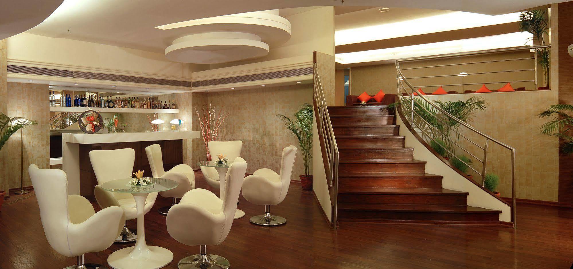 Galaxy Hotel & Spa Gurgaon Esterno foto